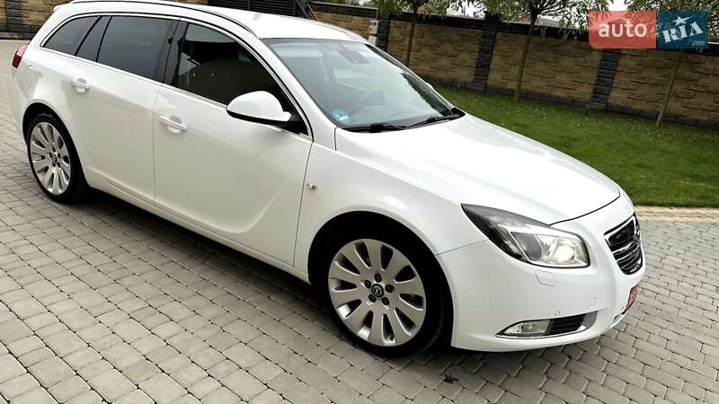 Универсал Opel Insignia 2010 в Луцке