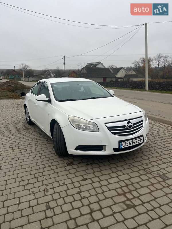 Седан Opel Insignia 2009 в Чернівцях
