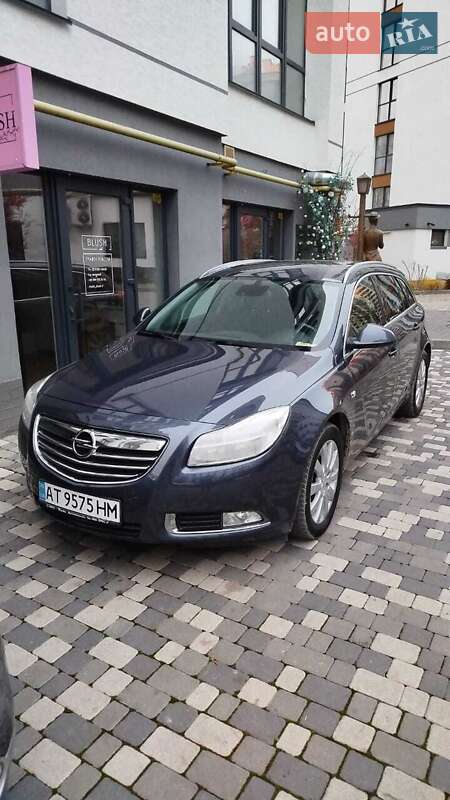 Универсал Opel Insignia 2011 в Ивано-Франковске