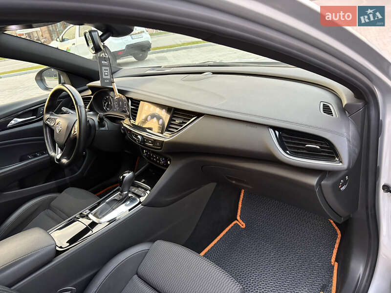 Универсал Opel Insignia 2018 в Бережанах