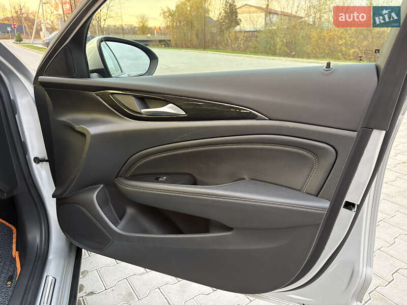 Универсал Opel Insignia 2018 в Бережанах