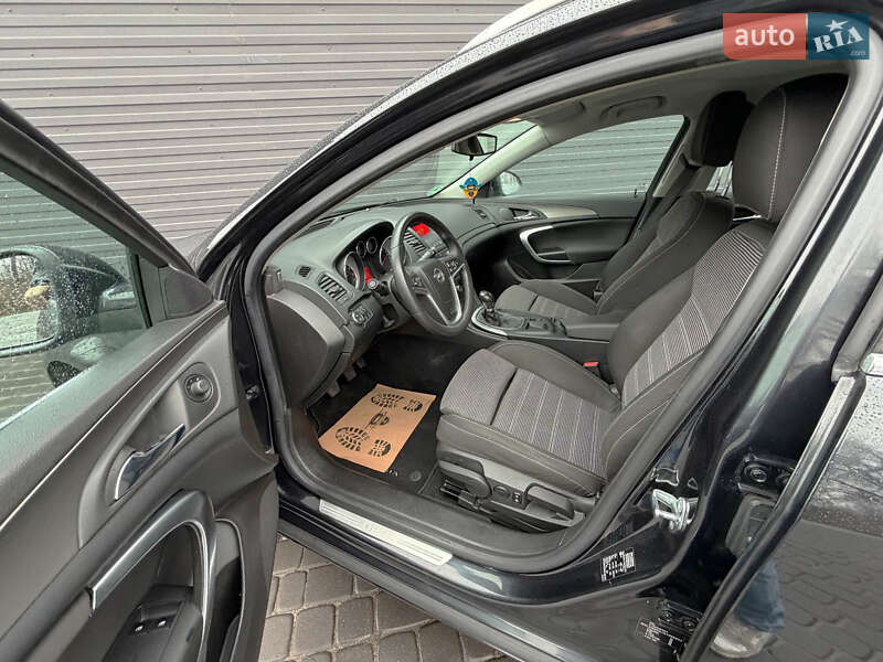 Універсал Opel Insignia 2010 в Кам'янському