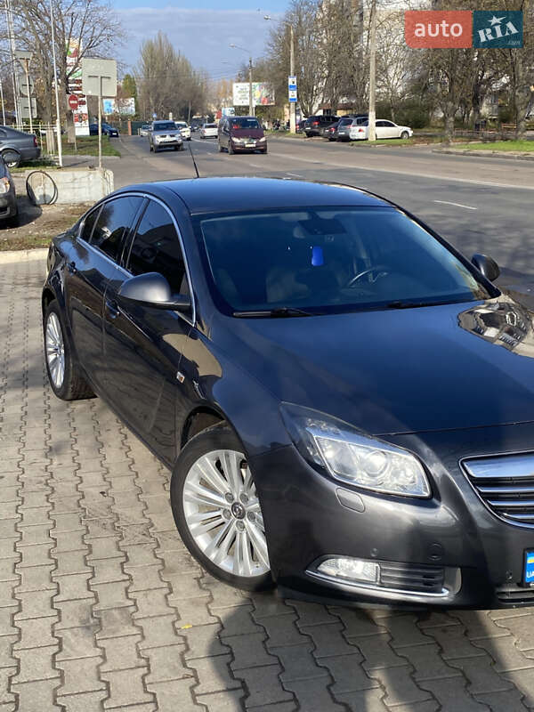 Седан Opel Insignia 2010 в Херсоне
