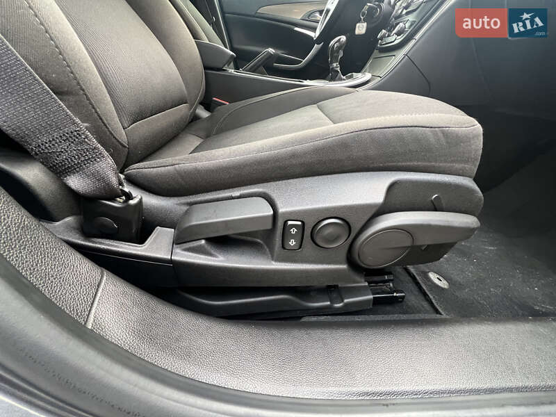 Универсал Opel Insignia 2010 в Коломые фото 27 Универсал Opel Insignia 2010 в Коломые