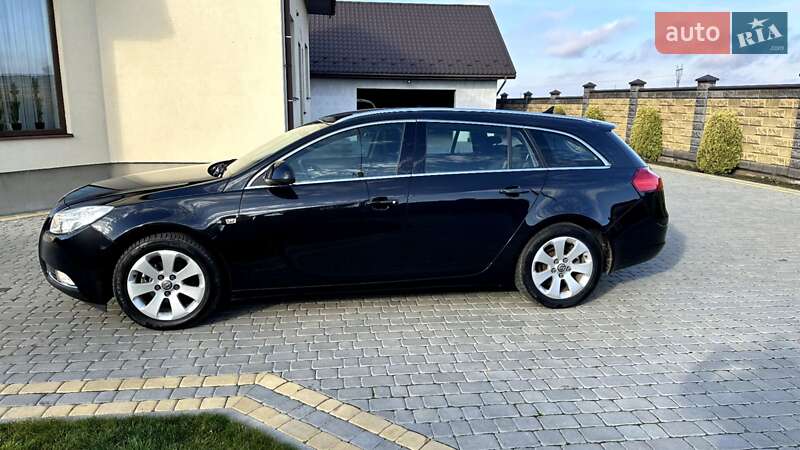 Універсал Opel Insignia 2010 в Луцьку