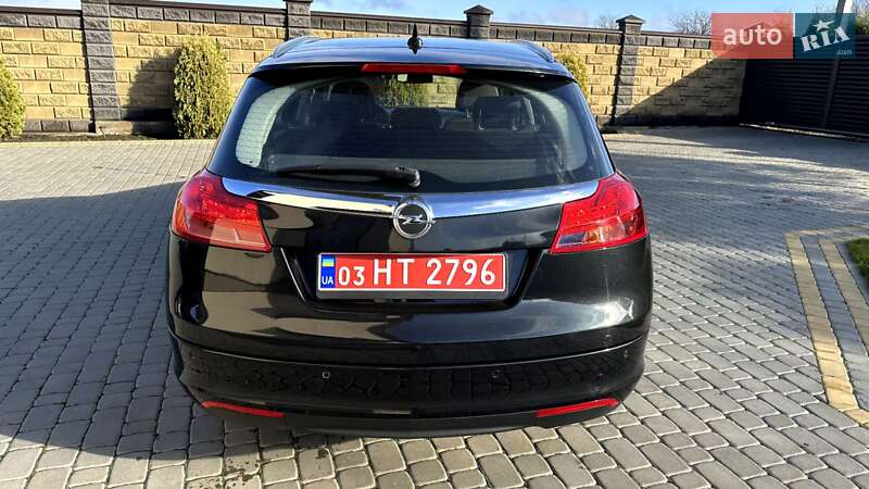 Універсал Opel Insignia 2010 в Луцьку
