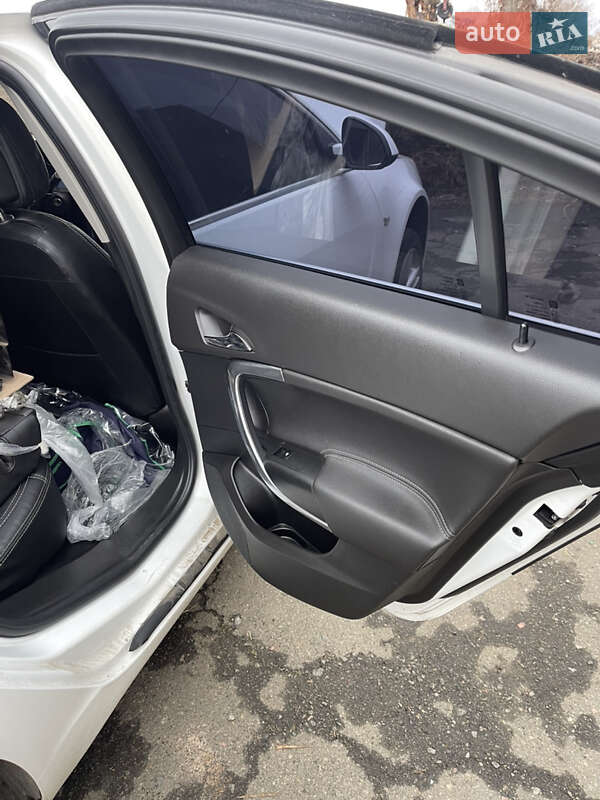 Лифтбек Opel Insignia 2010 в Золотоноше фото 9 Лифтбек Opel Insignia 2010 в Золотоноше