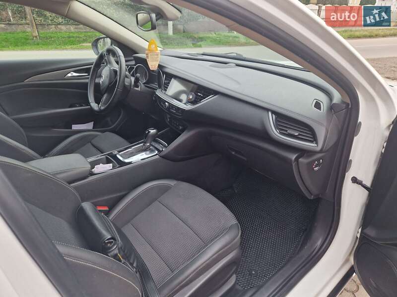 Универсал Opel Insignia 2018 в Ужгороде