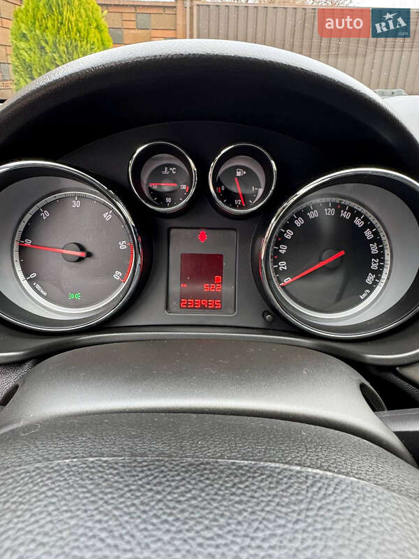 Универсал Opel Insignia 2012 в Полтаве