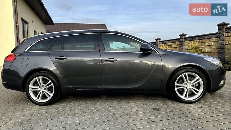 Універсал Opel Insignia 2009 в Луцьку