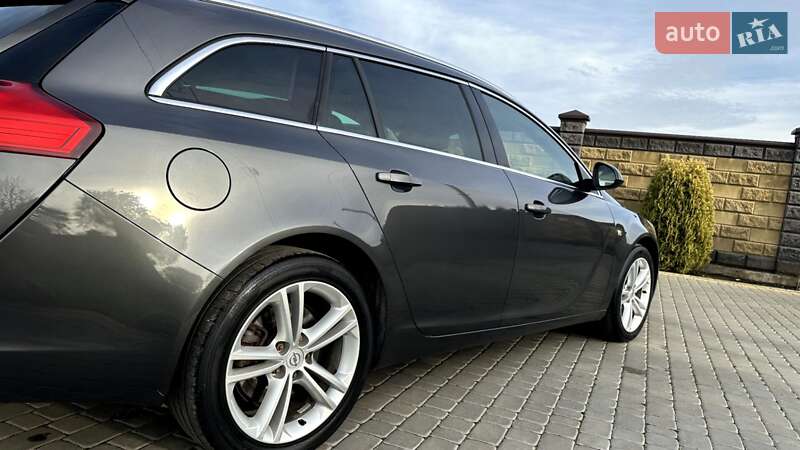 Універсал Opel Insignia 2009 в Луцьку