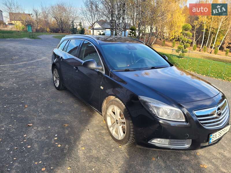 Универсал Opel Insignia 2010 в Хмельницком