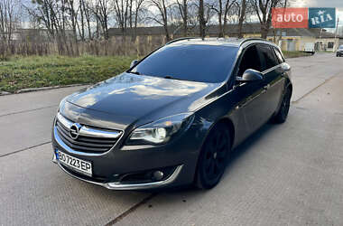 Універсал Opel Insignia 2015 в Острозі