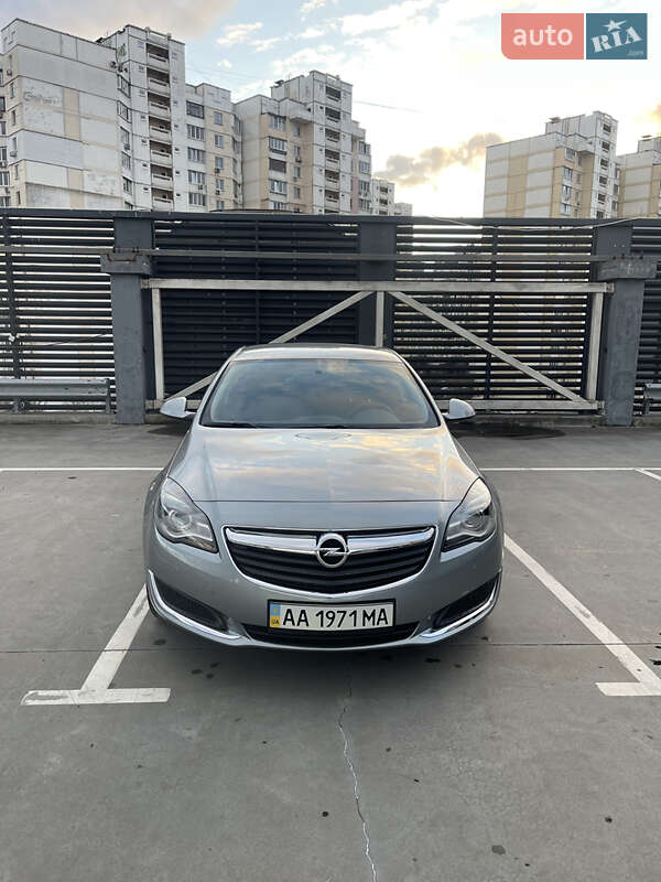 Седан Opel Insignia 2014 в Киеве фото 2 Седан Opel Insignia 2014 в Киеве