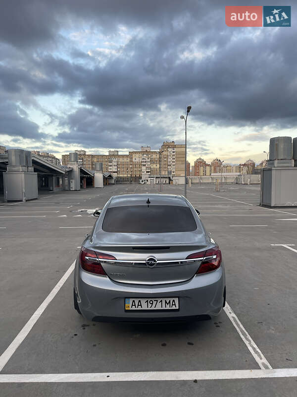 Седан Opel Insignia 2014 в Киеве фото 6 Седан Opel Insignia 2014 в Киеве
