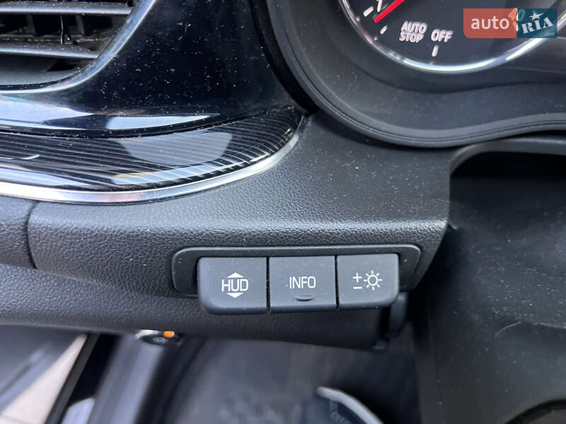 Универсал Opel Insignia 2018 в Киеве