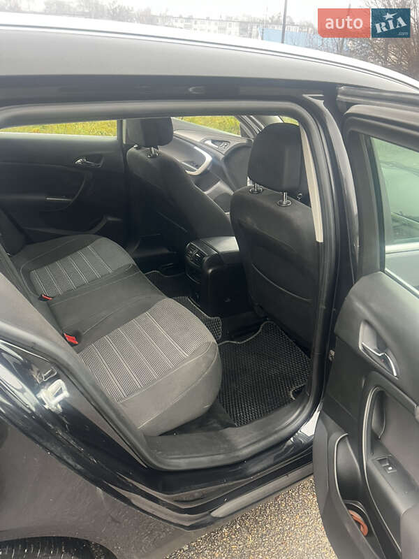 Універсал Opel Insignia 2015 в Житомирі