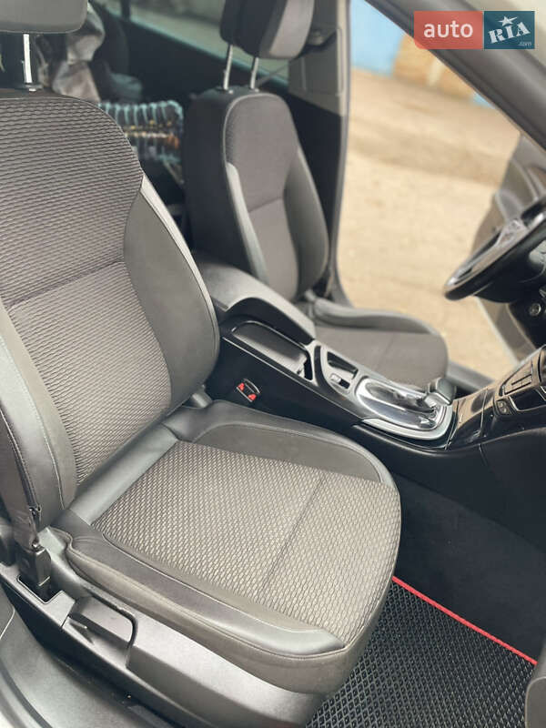 Универсал Opel Insignia 2016 в Черкассах