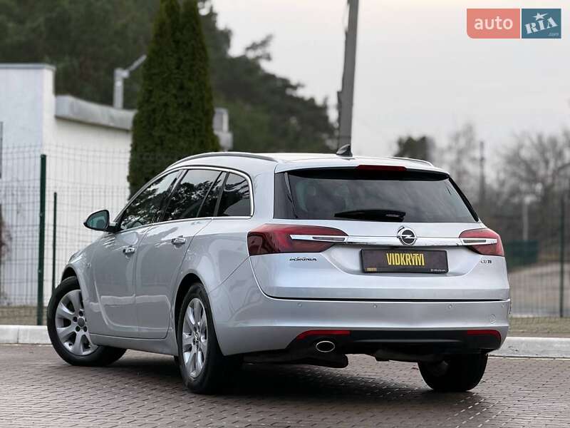 Универсал Opel Insignia 2016 в Киеве