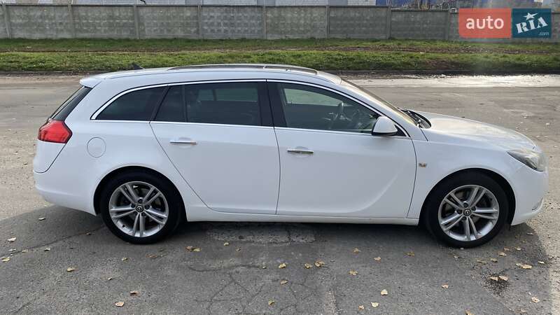 Универсал Opel Insignia 2012 в Киеве