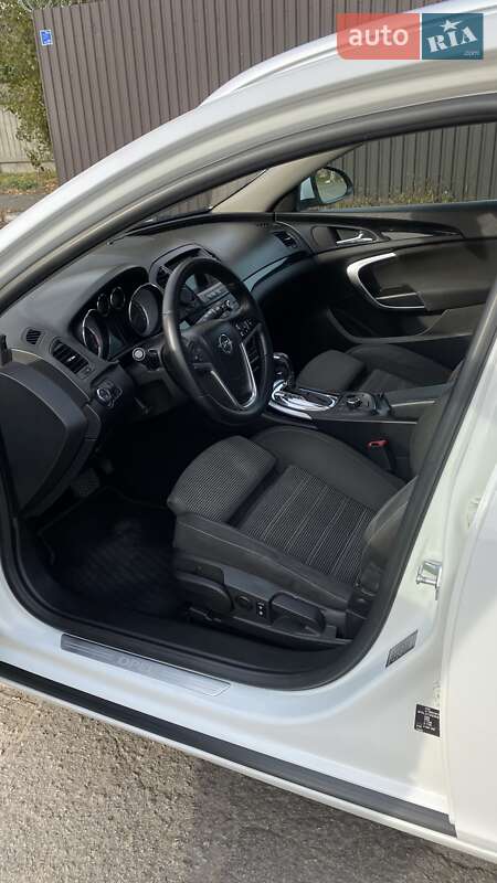 Универсал Opel Insignia 2012 в Киеве