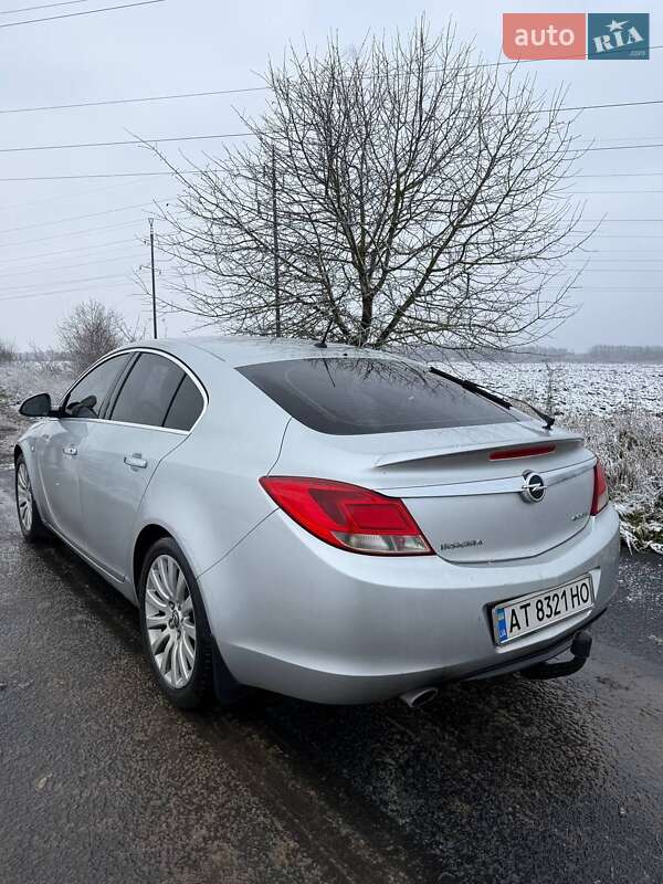 Седан Opel Insignia 2009 в Ивано-Франковске