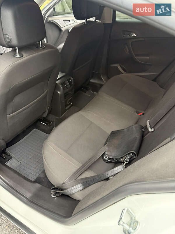 Седан Opel Insignia 2012 в Дніпрі фото 10 Седан Opel Insignia 2012 в Дніпрі