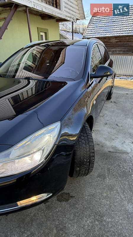 Універсал Opel Insignia 2011 в Коломиї