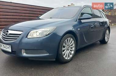 Універсал Opel Insignia 2009 в Рівному