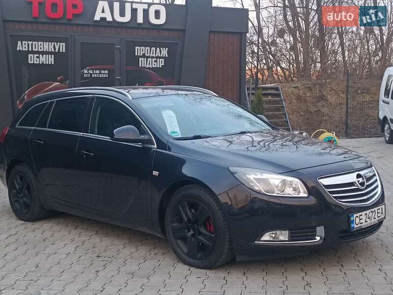 Універсал Opel Insignia 2009 в Чернівцях