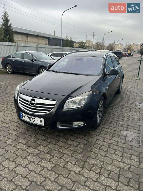 Универсал Opel Insignia 2010 в Львове