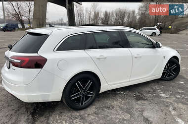 Универсал Opel Insignia 2014 в Киеве