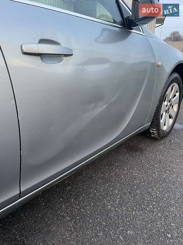 Универсал Opel Insignia 2010 в Дубно