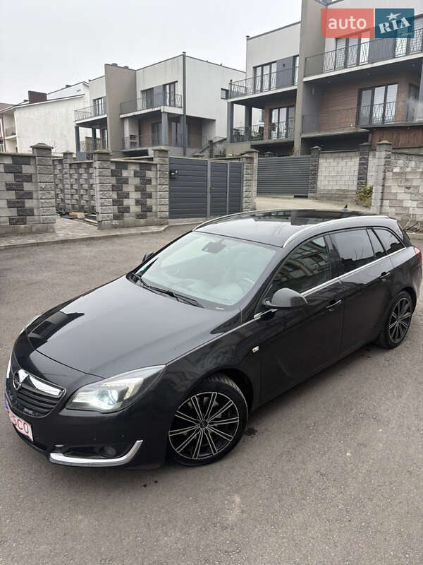 Универсал Opel Insignia 2015 в Ровно