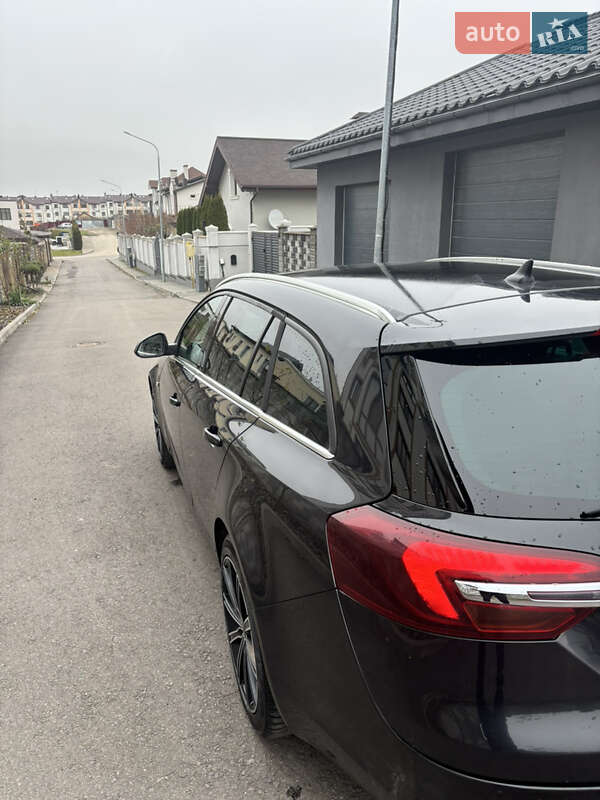 Универсал Opel Insignia 2015 в Ровно