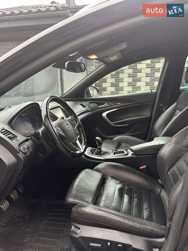 Универсал Opel Insignia 2015 в Ровно