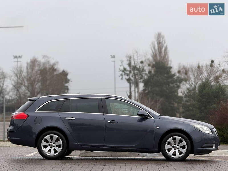 Універсал Opel Insignia 2009 в Києві