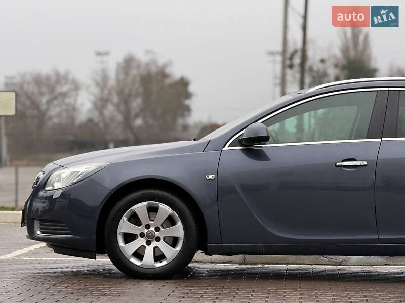 Універсал Opel Insignia 2009 в Києві