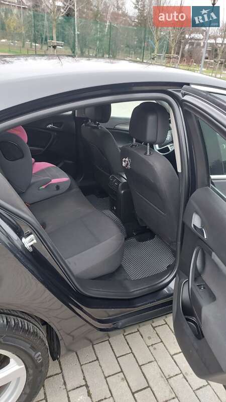 Седан Opel Insignia 2011 в Нововолинську фото 7 Седан Opel Insignia 2011 в Нововолинську