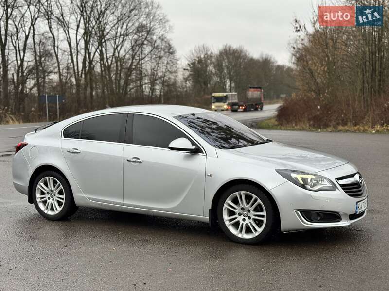 Лифтбек Opel Insignia 2014 в Львове
