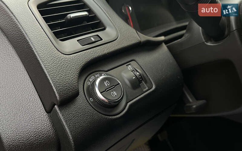 Универсал Opel Insignia 2017 в Мукачево фото 18 Универсал Opel Insignia 2017 в Мукачево