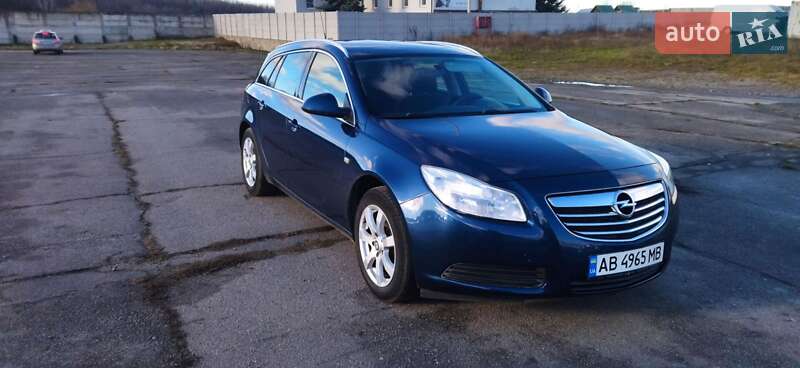 Opel Insignia 2011
