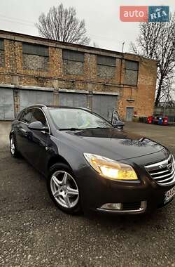 Универсал Opel Insignia 2011 в Киеве