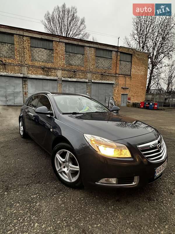 Opel Insignia 2011