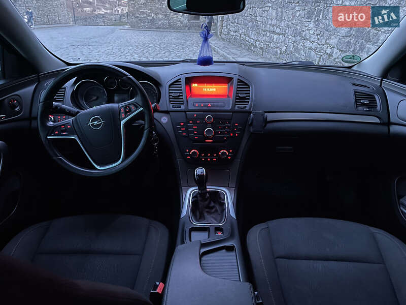 Универсал Opel Insignia 2011 в Каменец-Подольском