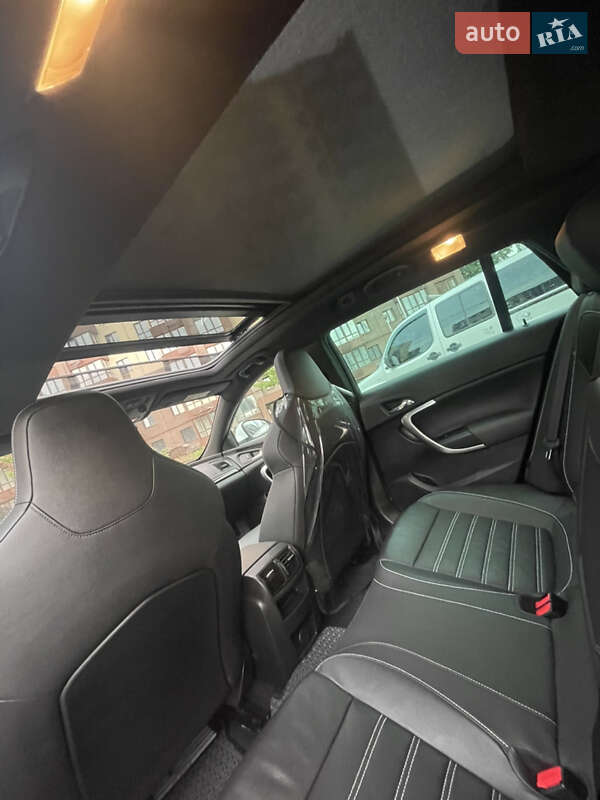 Універсал Opel Insignia 2014 в Чернігові