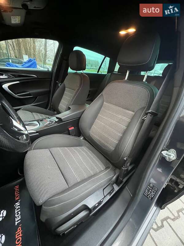 Універсал Opel Insignia 2015 в Хмельницькому