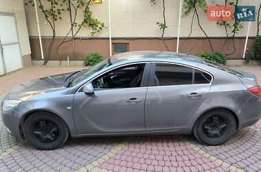 Седан Opel Insignia 2009 в Іршаві