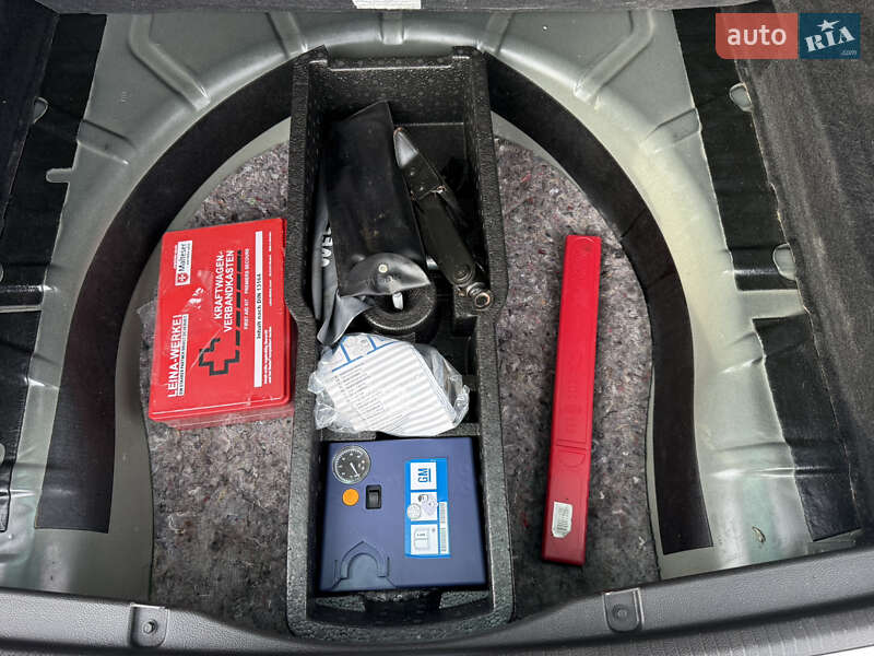 Універсал Opel Insignia 2009 в Борисполі