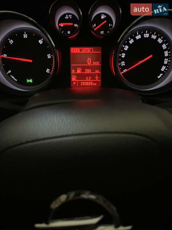 Універсал Opel Insignia 2012 в Горохові